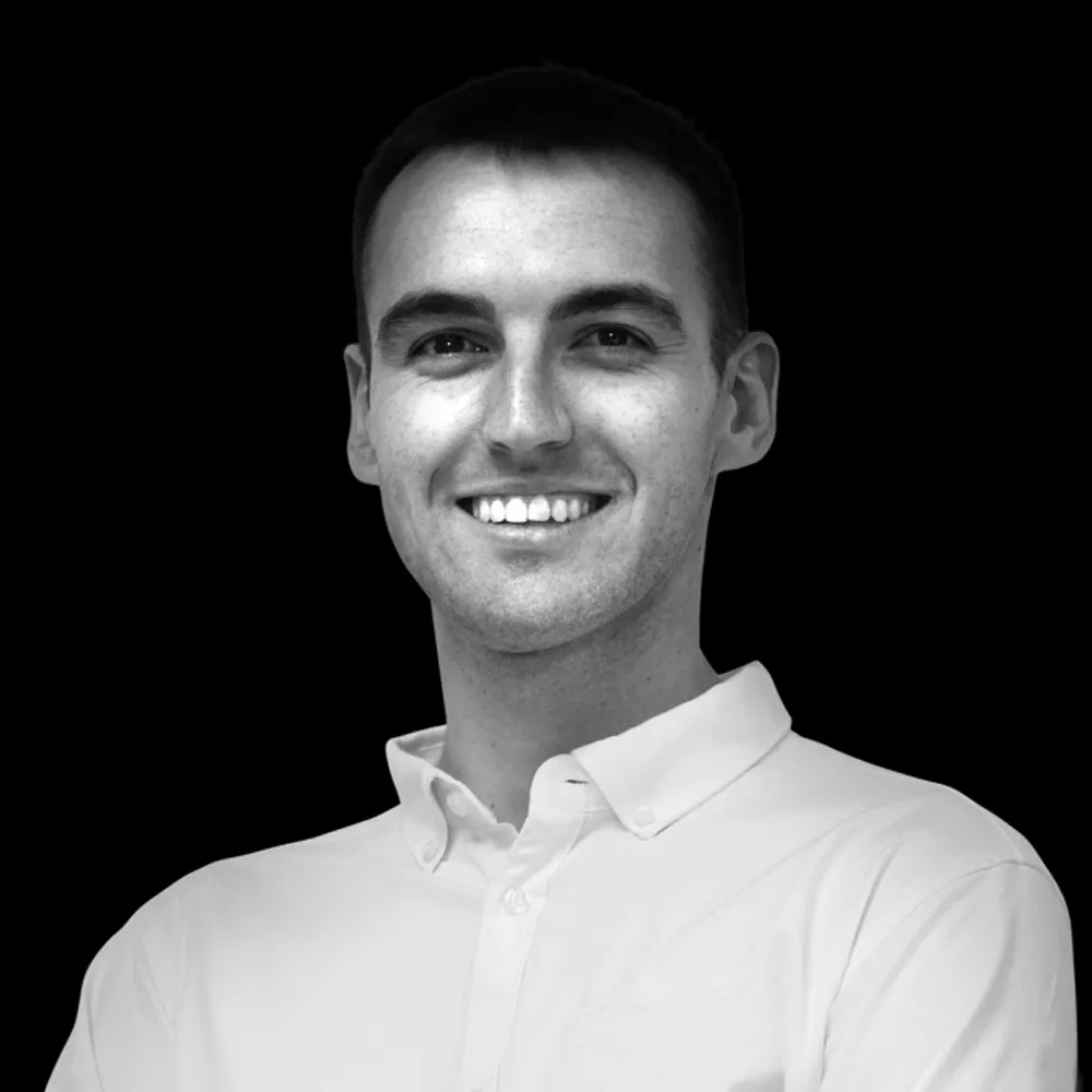 Portrait of Victor Cavero, photography in black and white.